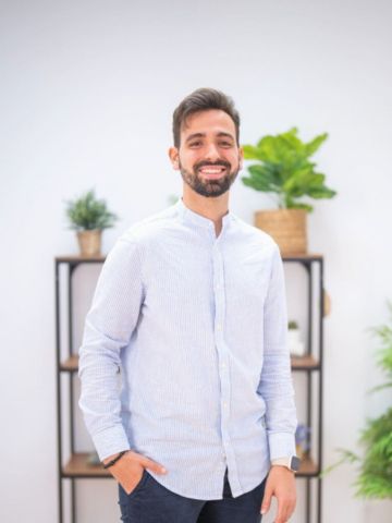 Esteve Gili — Growth Strategist en Agencia SEO Dental